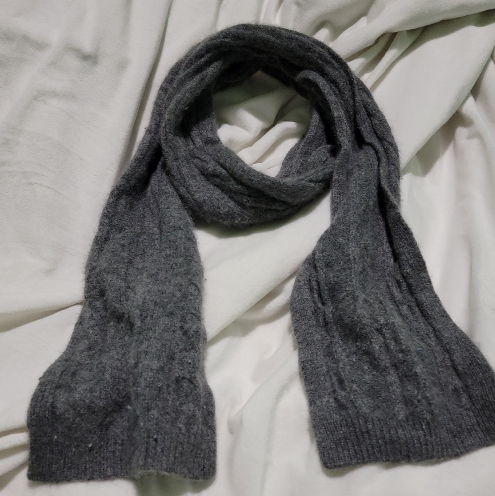 Charter Club 100% Cashmere scarf - Picture 2 of 4